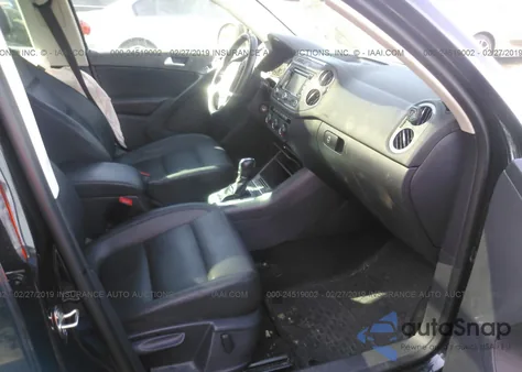 2013 Volkswagen Tiguan Se W/Sunroof & Nav z USA, uszkodzony, nr VIN WVGAV3AXXDW560271